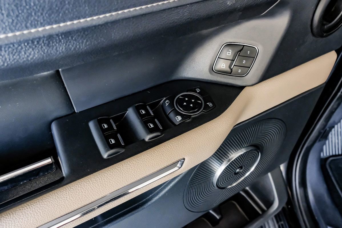 Used 2022 Ford Expedition Max Limited image 45