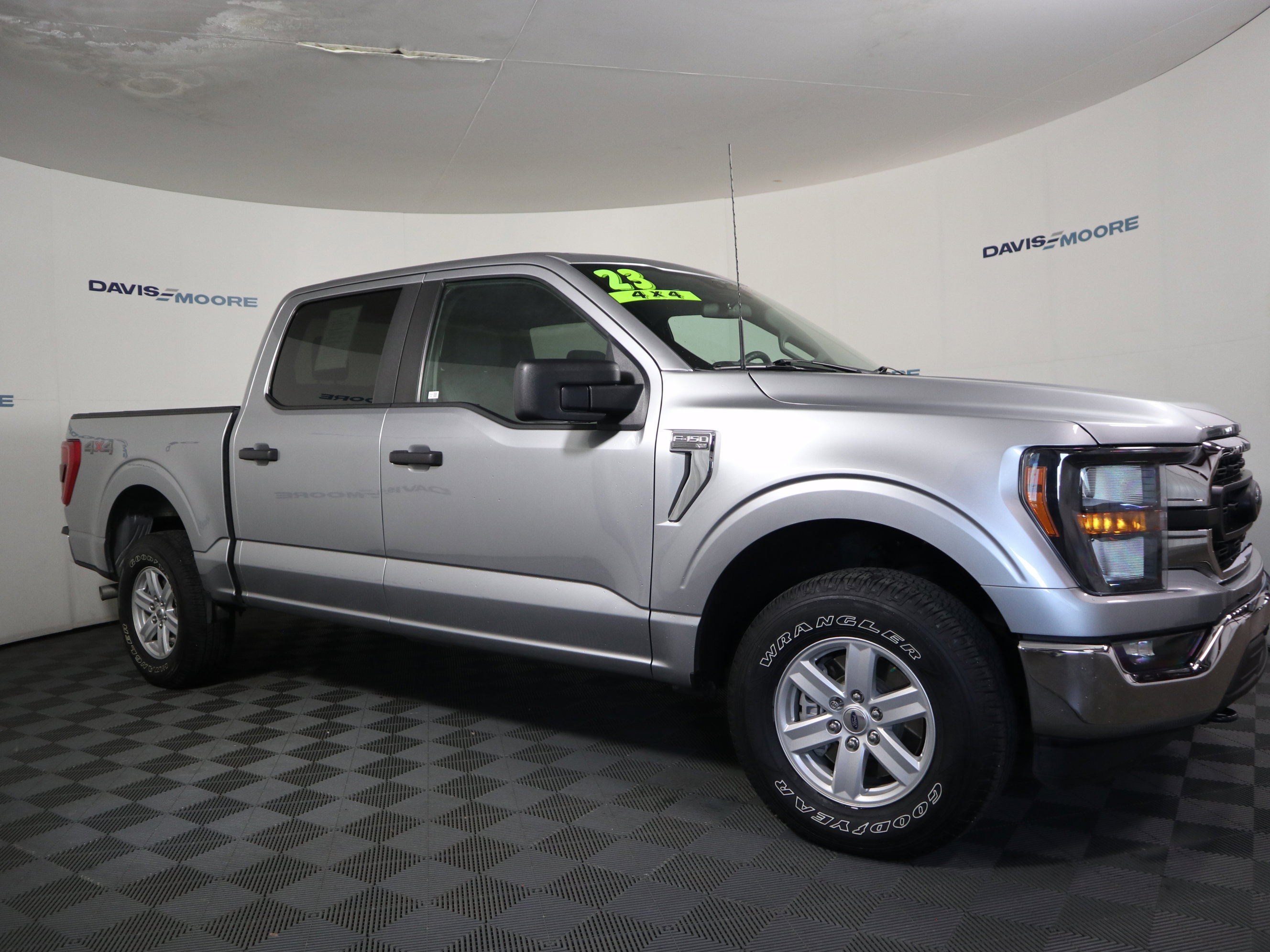 Used 2023 Ford F150 XLT image 4