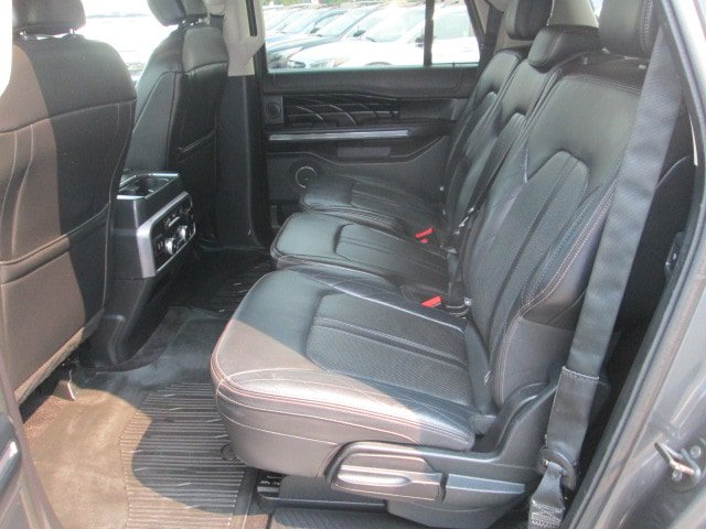 Used 2018 Ford Expedition Max Platinum AWD/4WD image 10