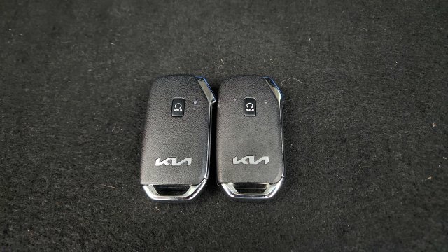 Used 2025 Kia Sportage EX FWD image 86