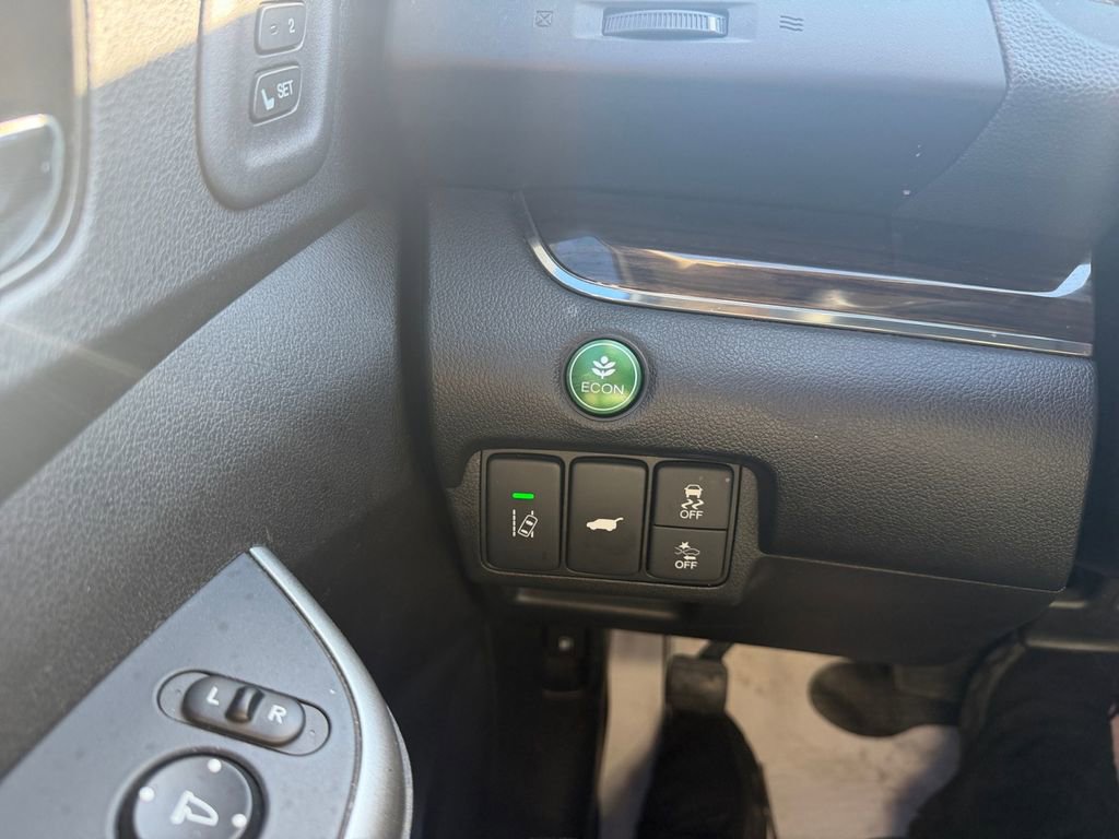 Used 2016 Honda CR-V Touring image 26