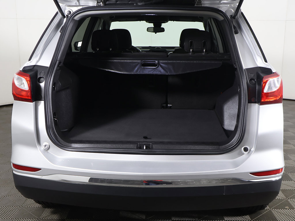 Used 2020 Chevrolet Equinox LT w/ LPO, Cargo Package FWD image 12