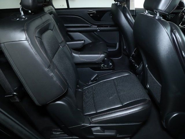 Certified 2023 Lincoln Aviator Reserve w/ Equipment Group 201A image 33