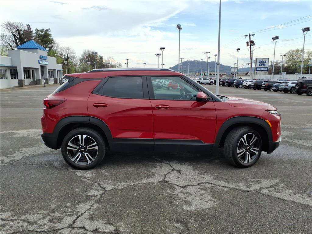 Used 2026 Chevrolet TrailBlazer LT w/ Convenience Package image 3