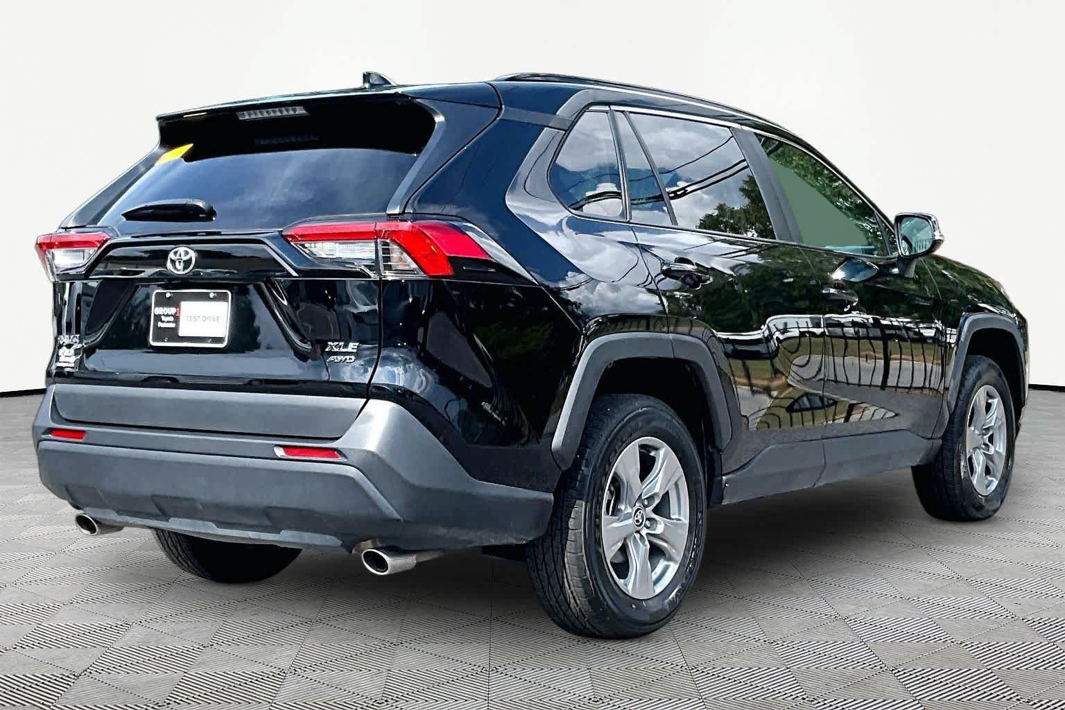 Certified 2025 Toyota RAV4 XLE AWD/4WD image 13