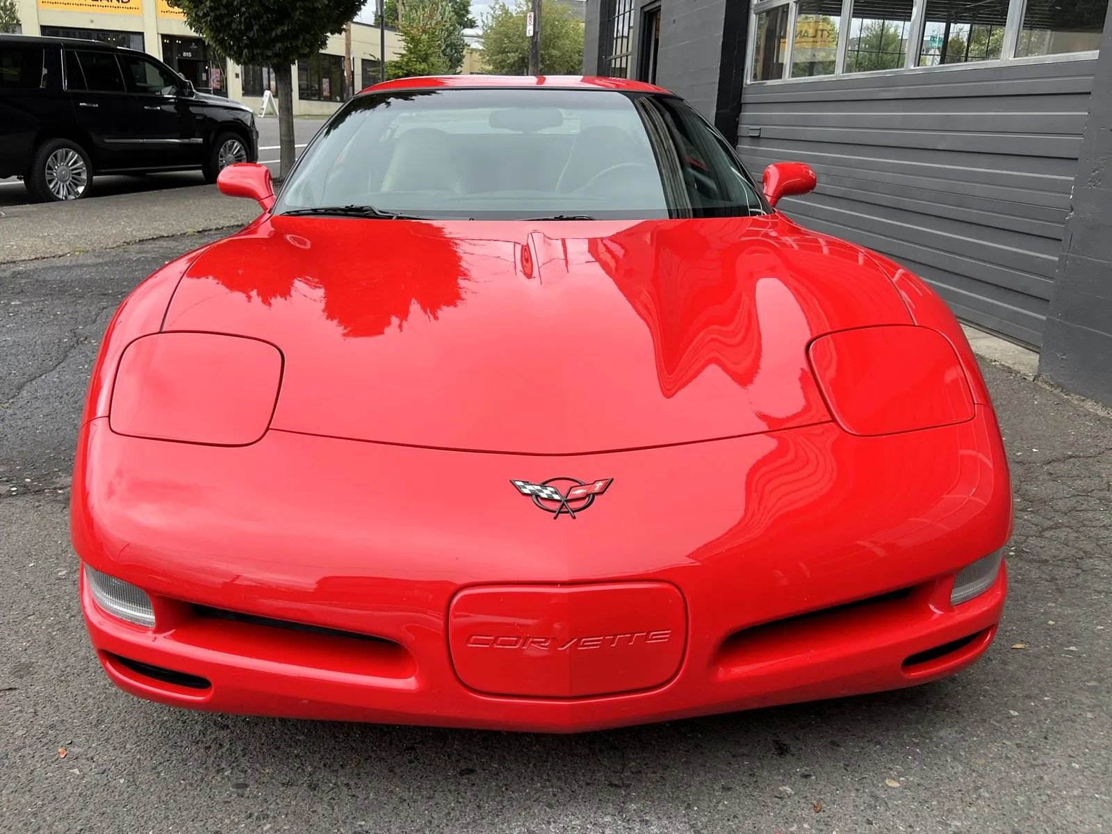 Used 1999 Chevrolet Corvette Coupe w/ Roof Pkg image 10