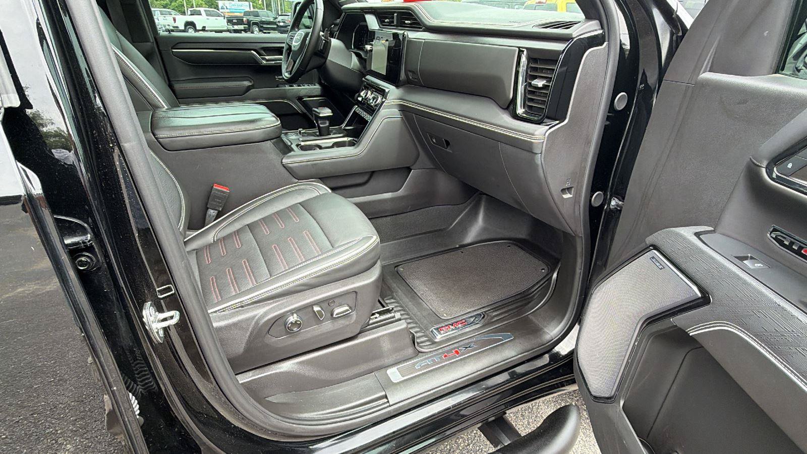 Used 2024 GMC Sierra 1500 AT4X AWD/4WD image 17