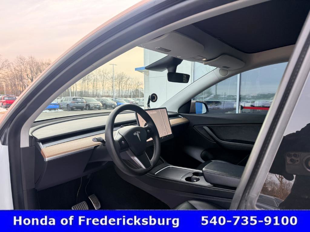 Used 2021 Tesla Model Y Long Range image 31