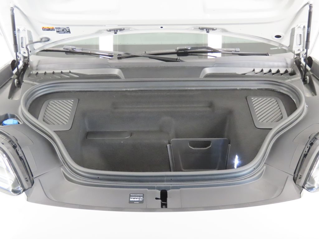 New 2026 Porsche Macan Turbo Electric AWD/4WD image 53