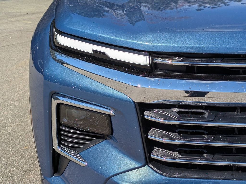 New 2026 Chevrolet Traverse LT w/ Driver Confidence Package FWD image 11
