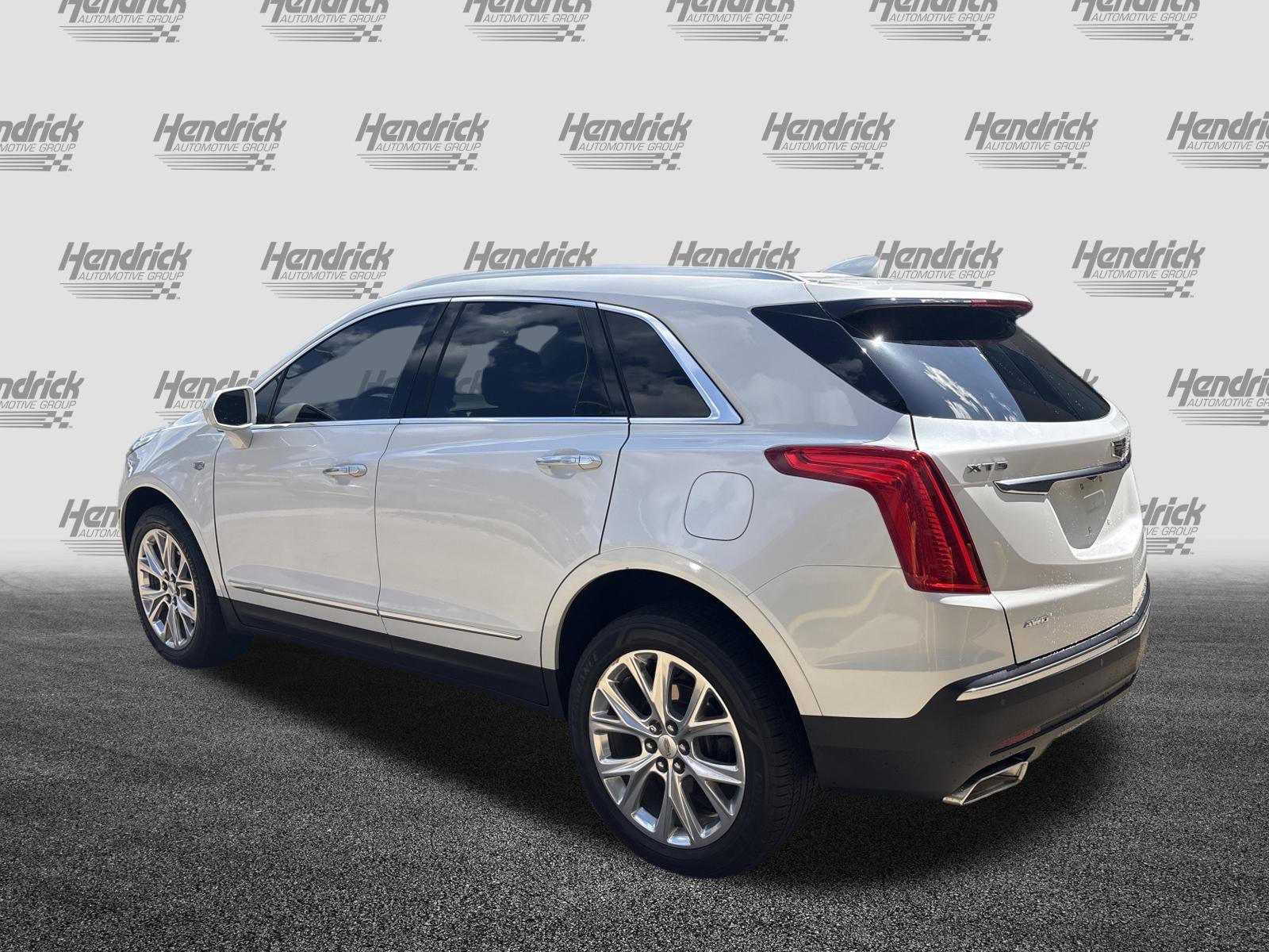 Used 2018 Cadillac XT5 Luxury w/ Driver Awareness Package AWD/4WD image 8