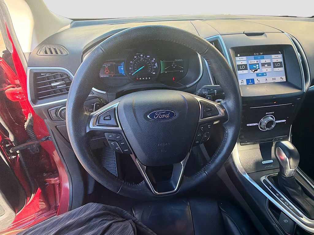 Used 2017 Ford Edge Titanium w/ Technology Package FWD image 36