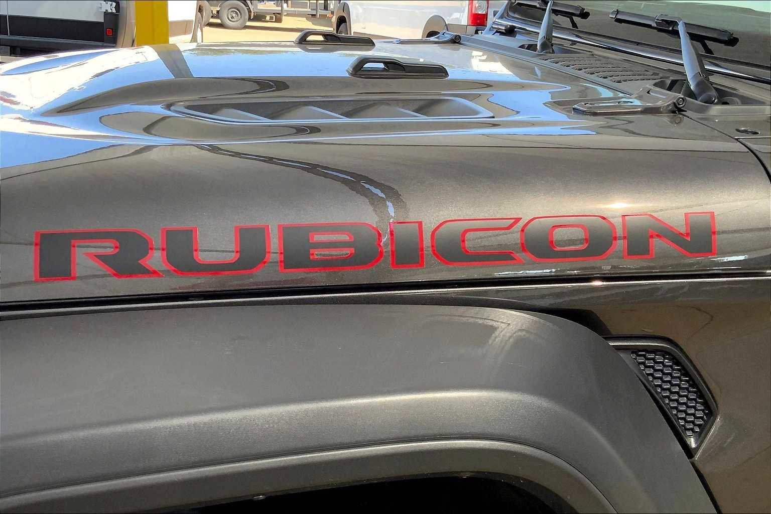 Used 2024 Jeep Gladiator Rubicon w/ Safety Group image 9