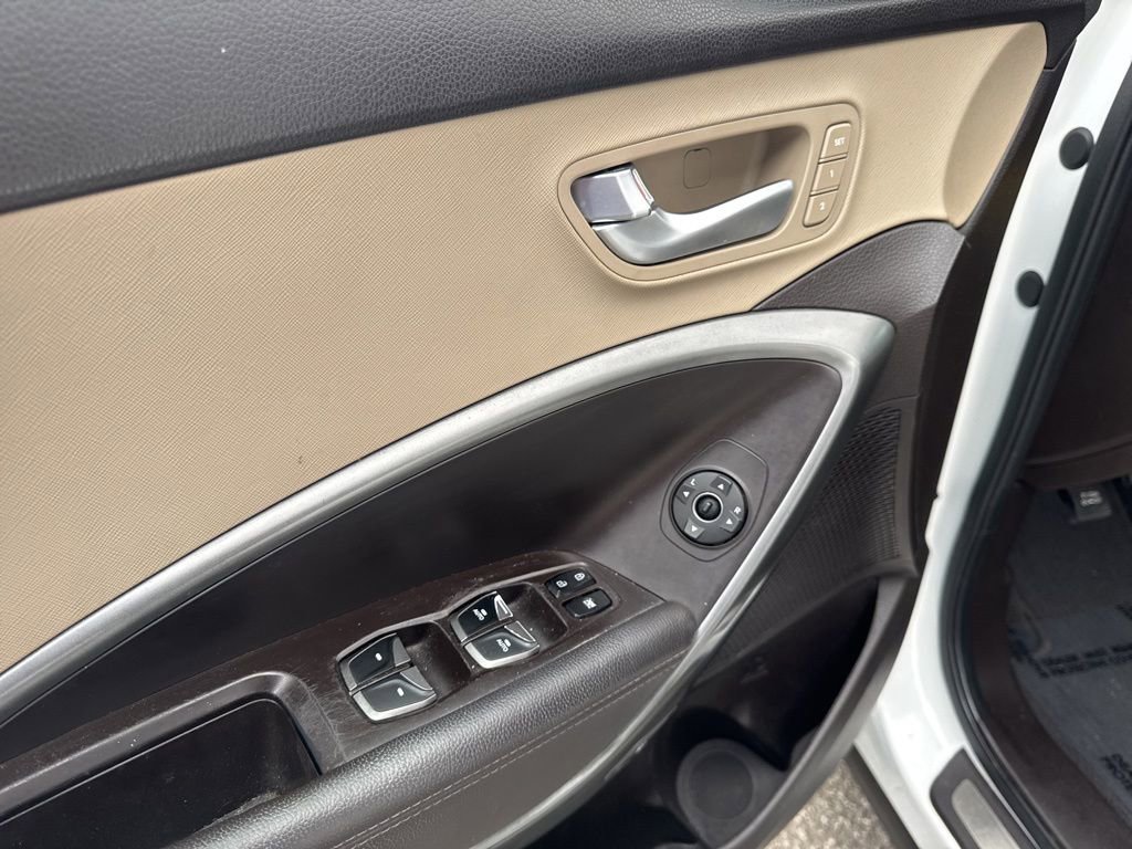 Used 2018 Hyundai Santa Fe Sport w/ 2.4L Tech Package 04 image 13