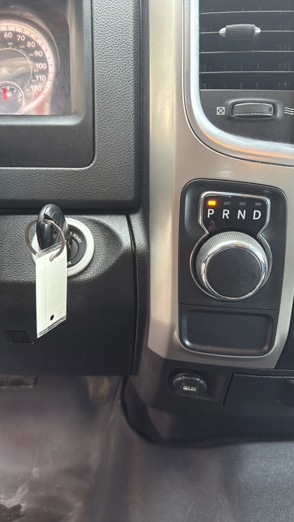 Used 2019 RAM 1500 Classic SLT RWD image 14
