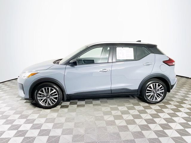 Used 2023 Nissan Kicks SV image 5