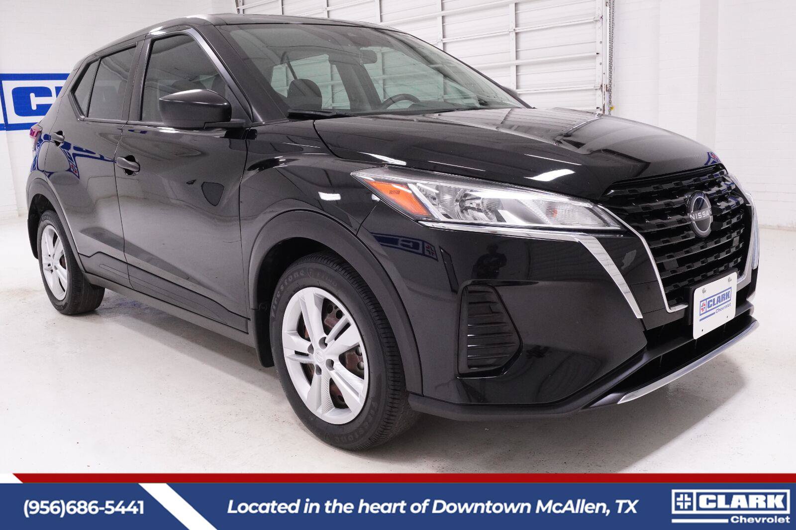 Used 2024 Nissan Kicks S FWD image 3