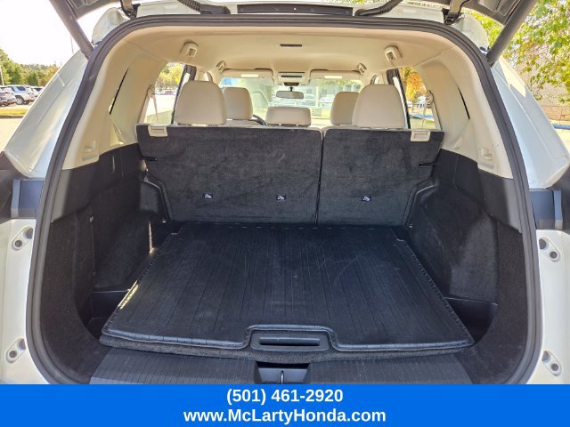 Used 2025 Nissan Rogue SV AWD/4WD image 14