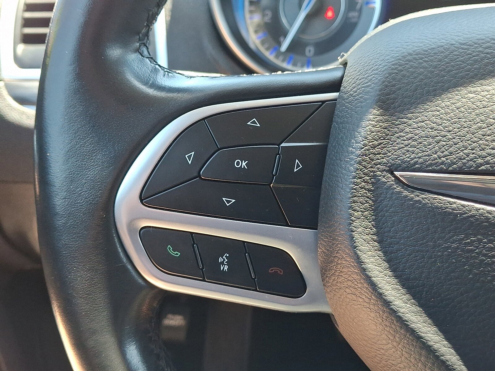 Used 2021 Chrysler 300 Touring w/ Sport Appearance Package RWD image 20