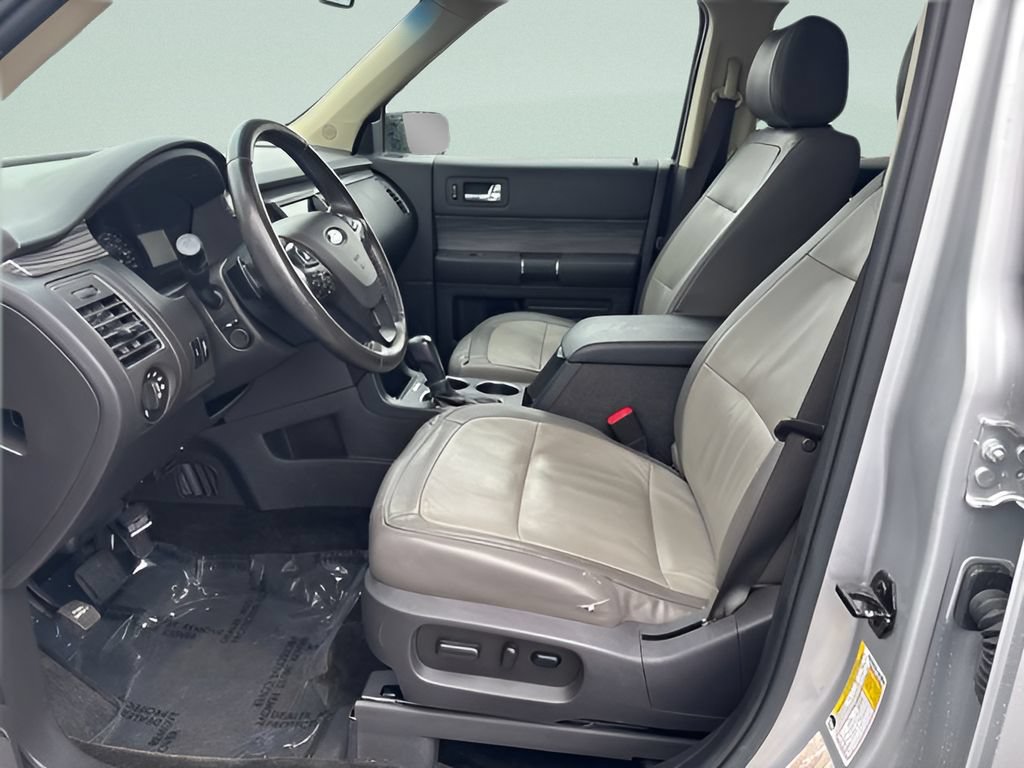 Used 2017 Ford Flex Limited w/ Equipment Group 303A AWD/4WD image 10
