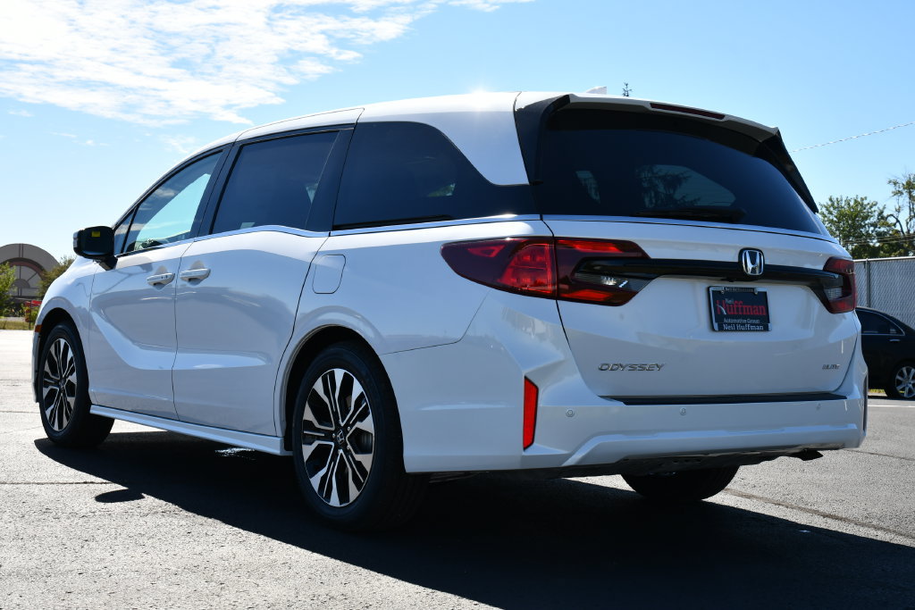 New 2027 Honda Odyssey Elite image 5