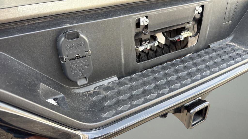 Used 2023 Chevrolet Colorado Trail Boss w/ Advanced Trailering Package image 18