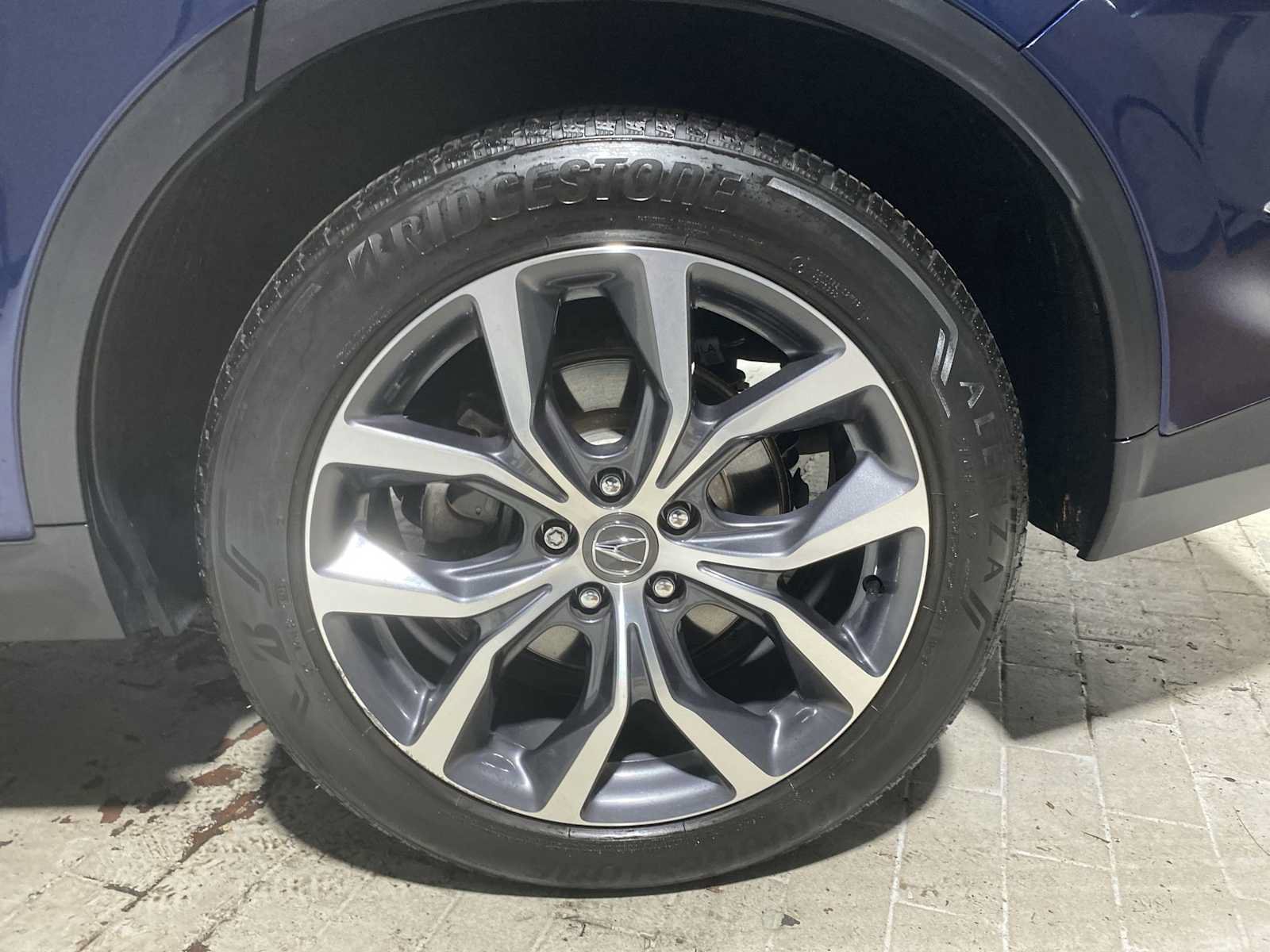 Certified 2024 Acura MDX SH-AWD w/ Technology Package image 8