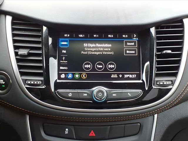 Used 2022 Chevrolet Trax LT w/ LT Convenience Package image 21