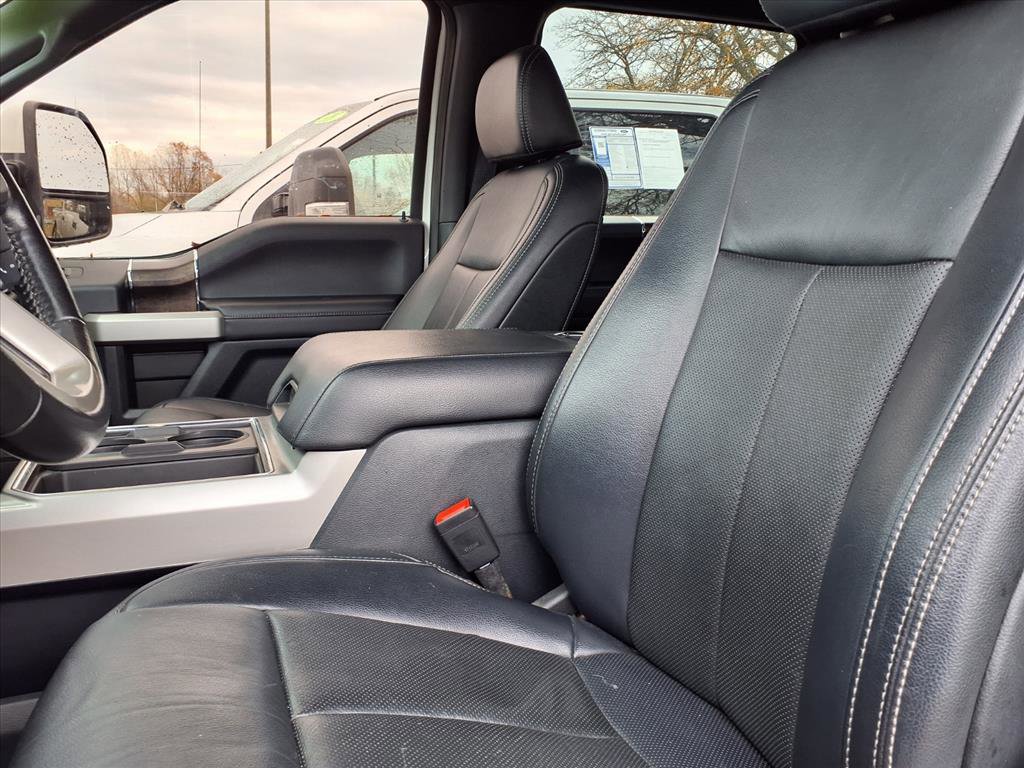 Used 2022 Ford F250 Lariat w/ Lariat Value Package image 3