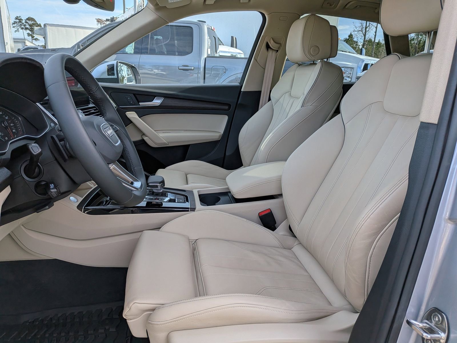 Used 2024 Audi Q5 2.0T Premium image 24