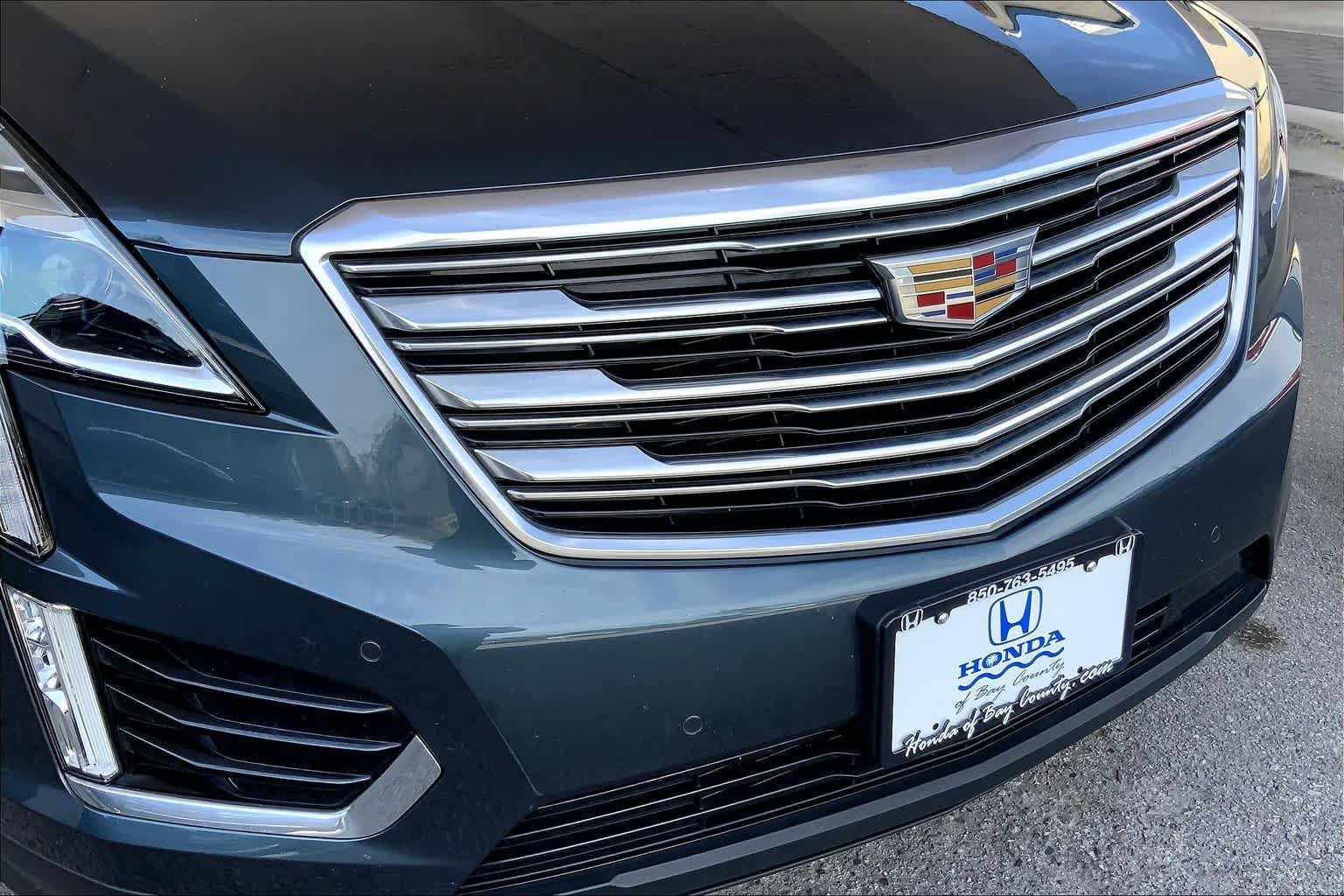 Used 2019 Cadillac XT5 Premium Luxury w/ Driver Assist Package AWD/4WD image 32