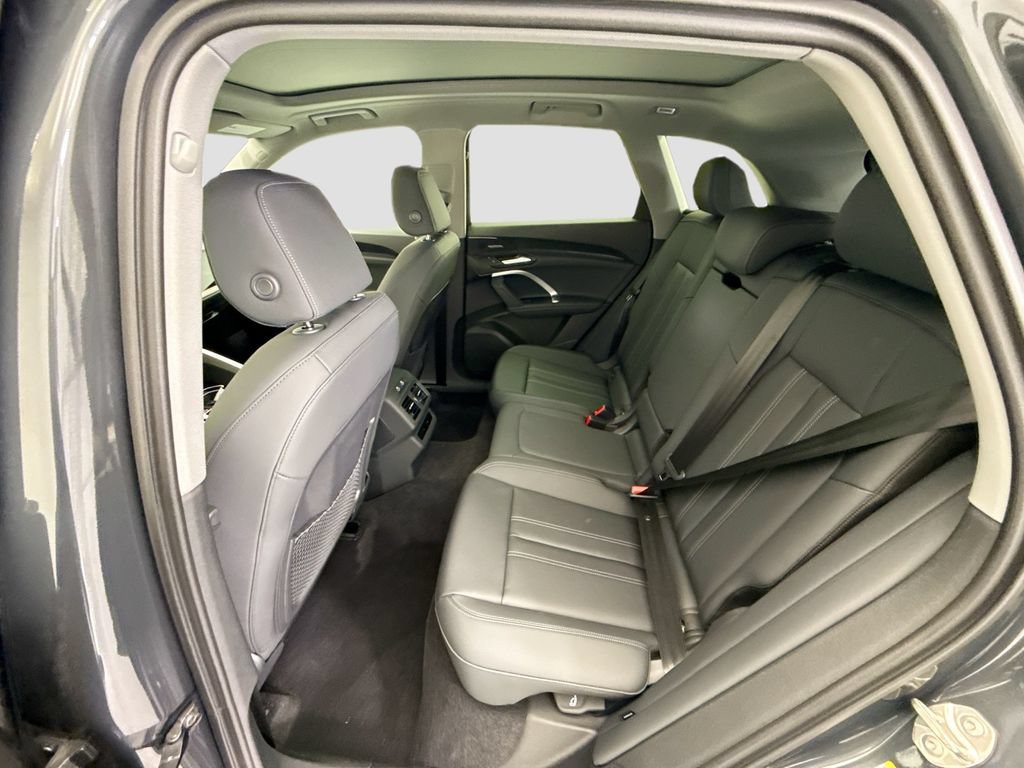 Used 2026 Audi Q5 Premium Plus w/ Premium Plus AWD/4WD image 20