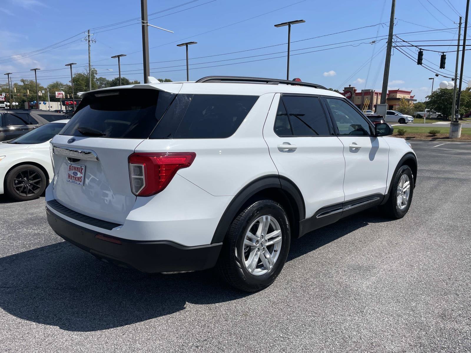 Used 2020 Ford Explorer XLT RWD image 4