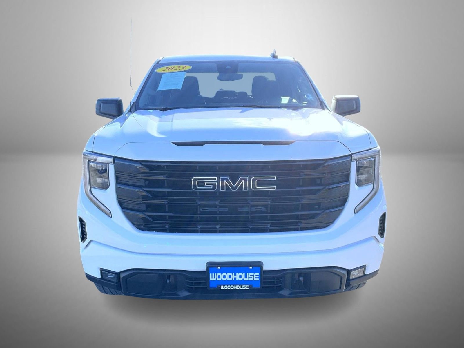 Used 2023 GMC Sierra 1500 Elevation AWD/4WD image 2