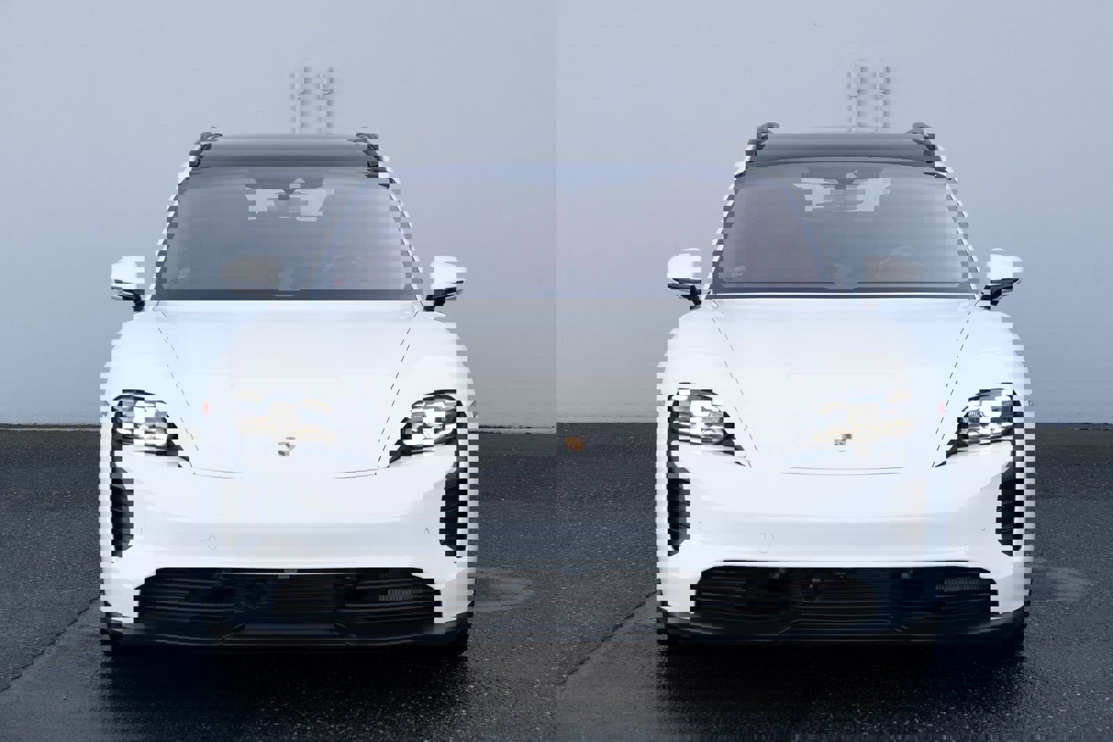 Used 2024 Porsche Taycan GTS image 21