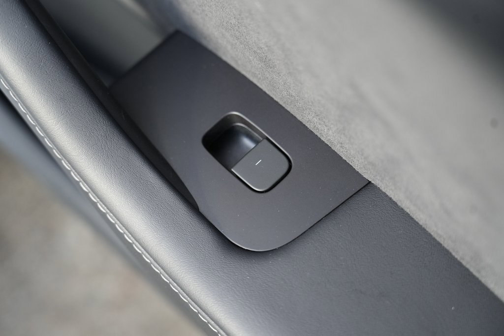 Used 2023 Tesla Model 3 Standard Range image 39