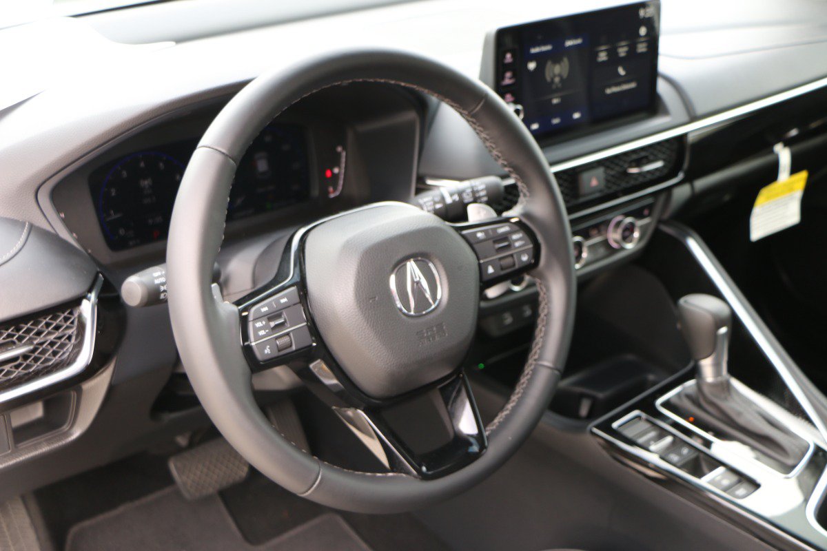 Used 2025 Acura ADX FWD image 17