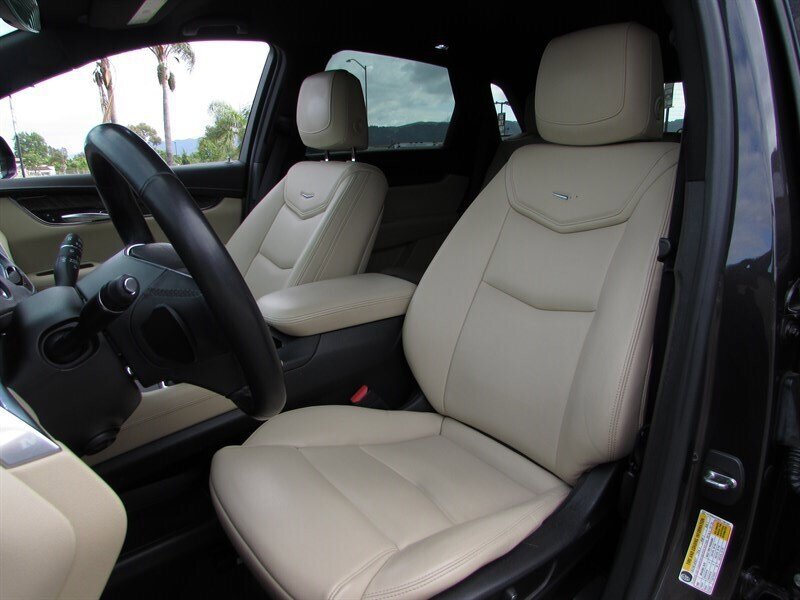 Used 2017 Cadillac XT5 FWD image 10