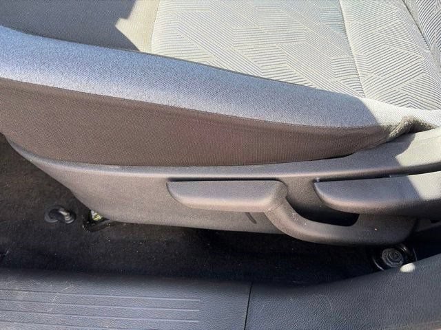 Used 2023 Nissan Versa SV FWD image 11