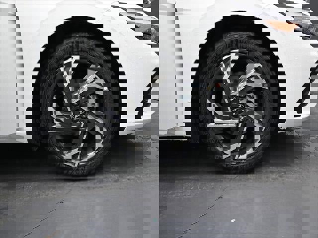 New 2025 Hyundai Elantra Sport image 93