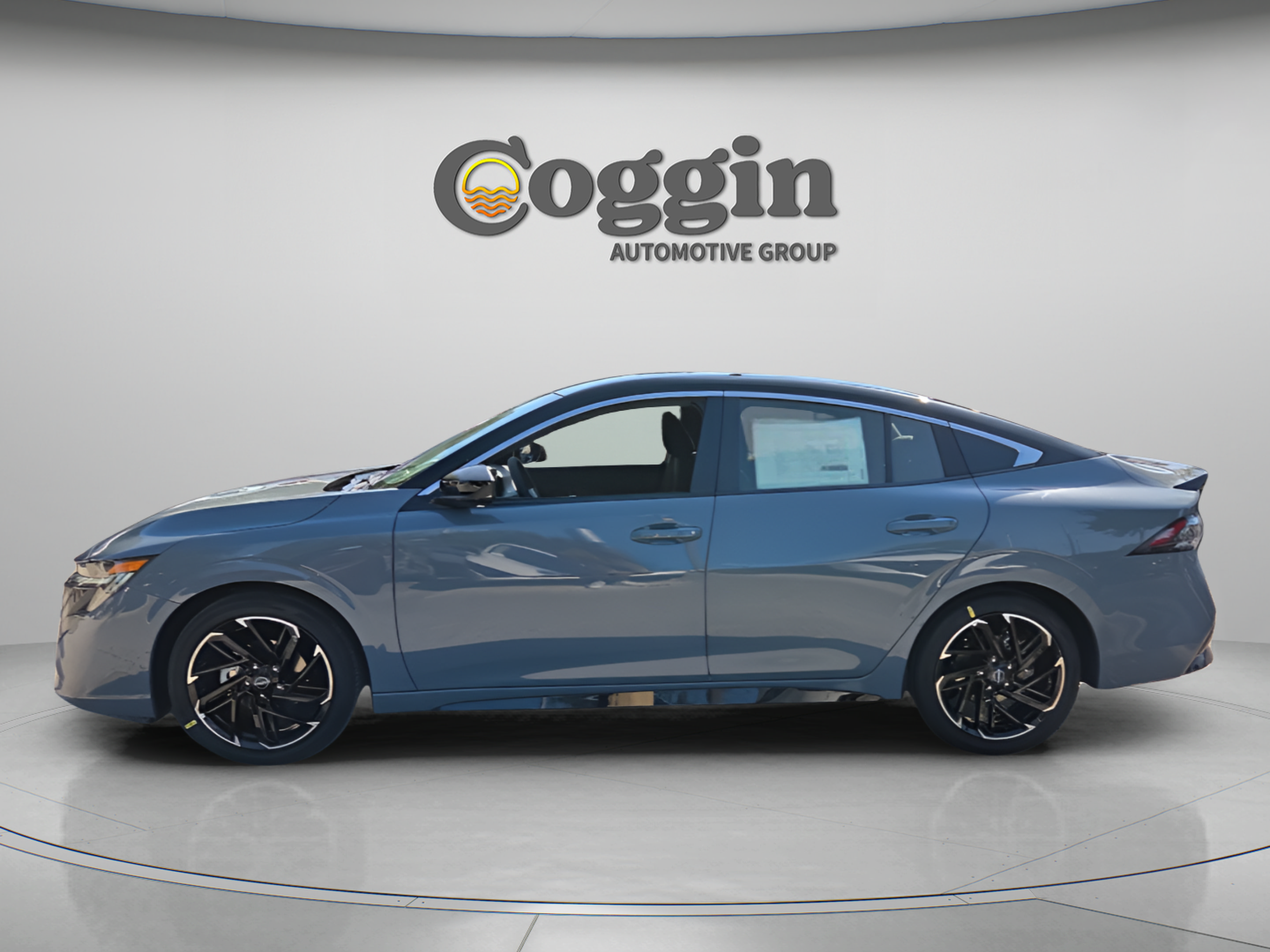 New 2026 Nissan Sentra SR w/ Floor Mat Package FWD image 2