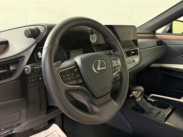 Certified 2025 Lexus ES 300h 300h w/ Premium Package image 11