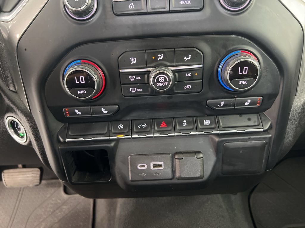 Used 2021 Chevrolet Silverado 1500 LT AWD/4WD image 17