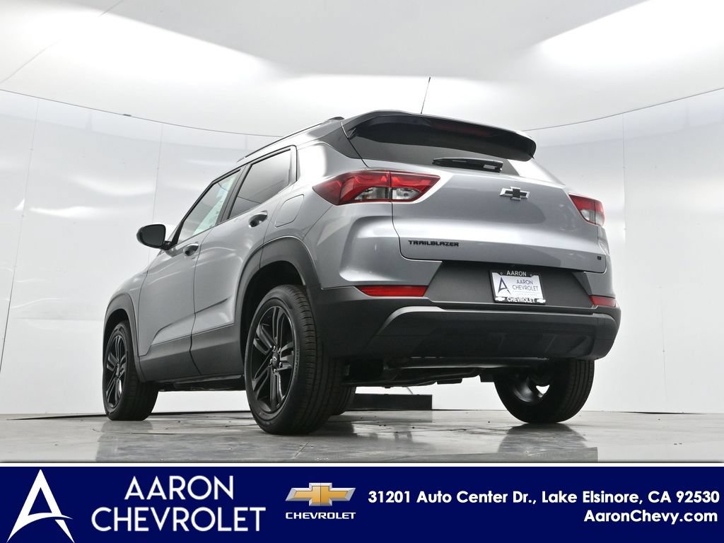 New 2026 Chevrolet TrailBlazer LT w/ Midnight Edition FWD image 63