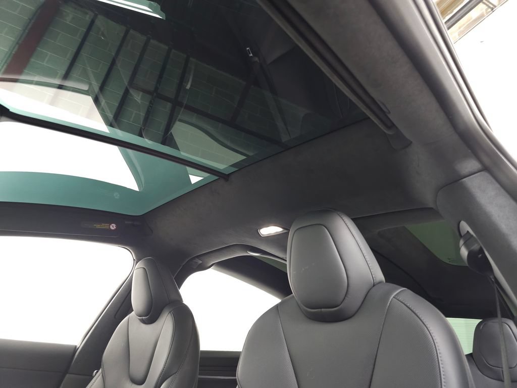 Used 2023 Tesla Model X AWD/4WD image 17