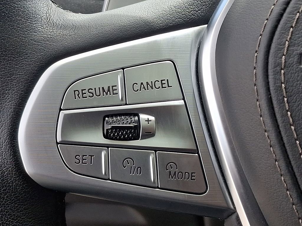 Certified 2025 BMW X7 xDrive40i AWD/4WD image 24