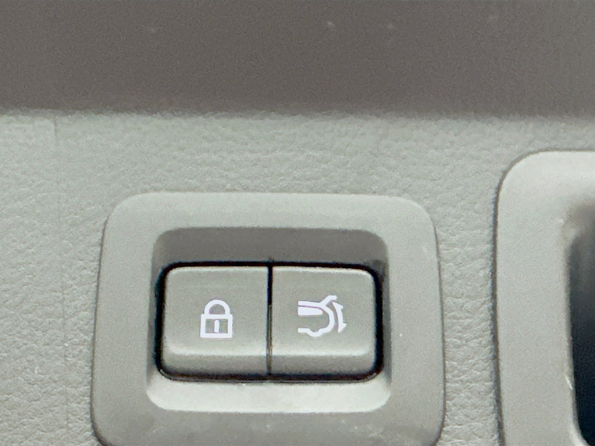 Used 2025 MAZDA CX-50 AWD 2.5 Hybrid w/ Premium Pkg image 30