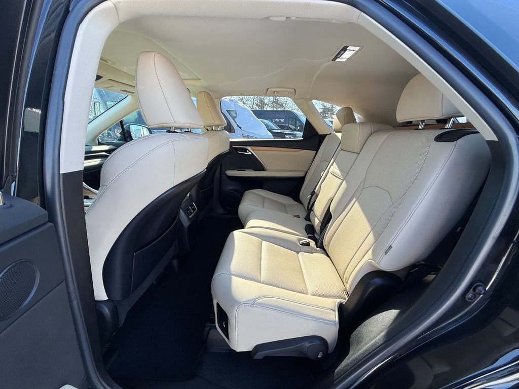 Used 2022 Lexus RX 350L 350L w/ Premium Package image 16
