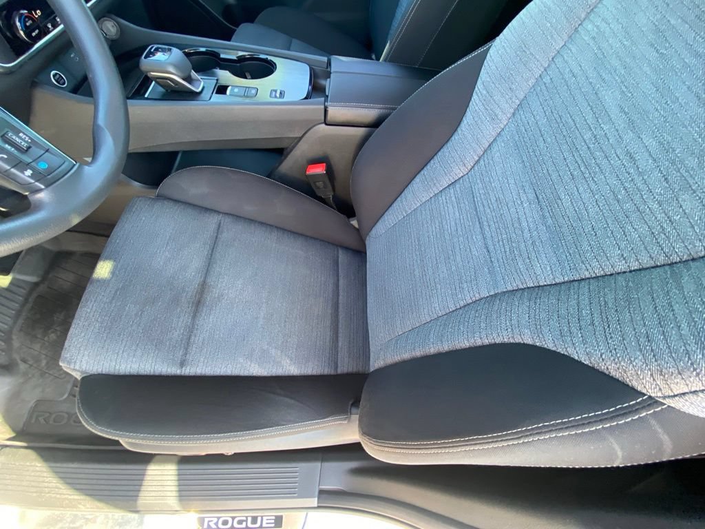 Used 2023 Nissan Rogue SV FWD image 22