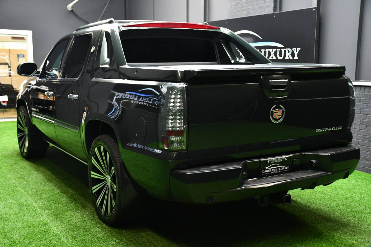 Used 2013 Cadillac Escalade EXT Luxury AWD/4WD image 7
